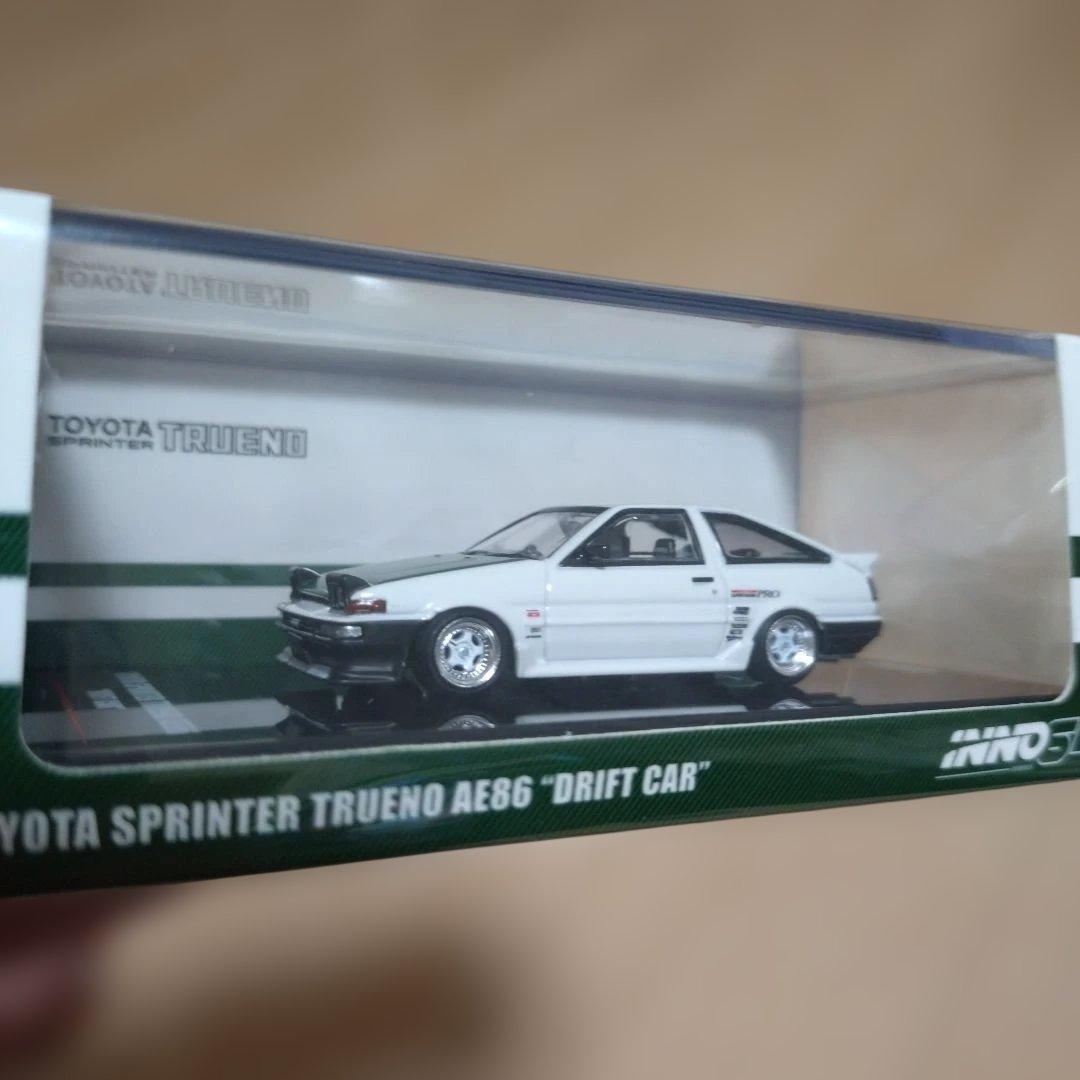 土屋圭市トヨタ スプリンター トレノ AE86 1/64