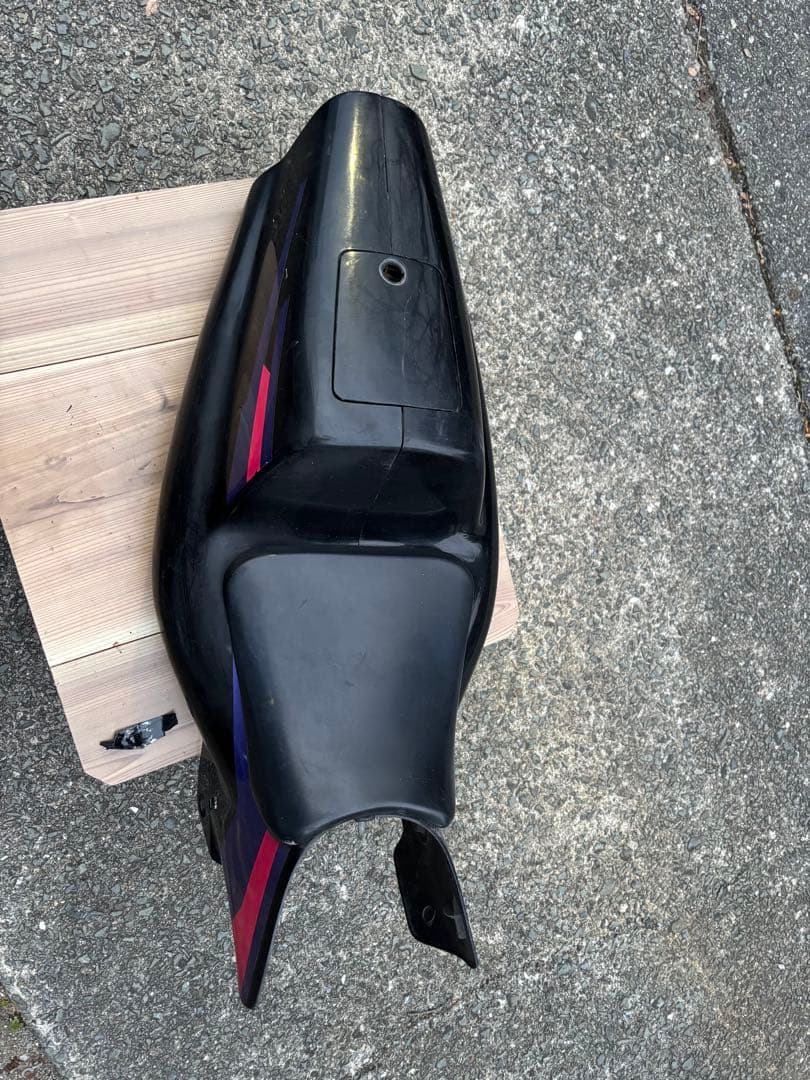 ns1 サイドカバーとシート