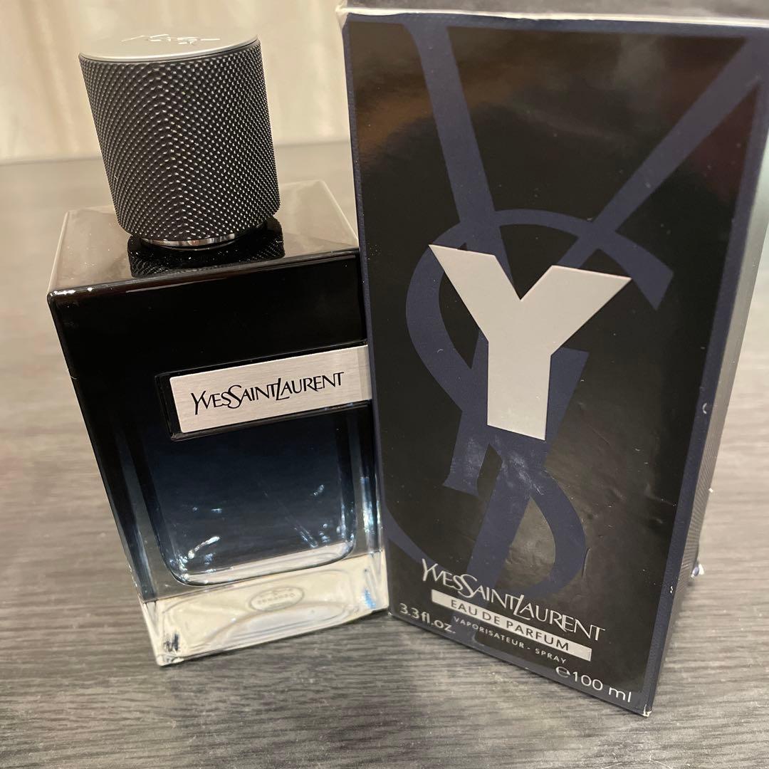 Yves Saint Laurent 香水
