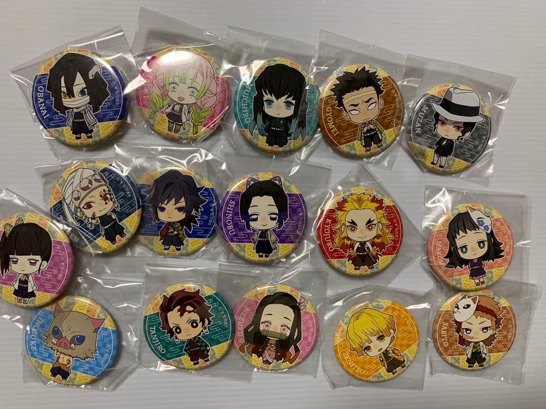 鬼滅の刃 カプセル缶バッジコレクション 冨岡義勇 胡蝶しのぶ 時透無