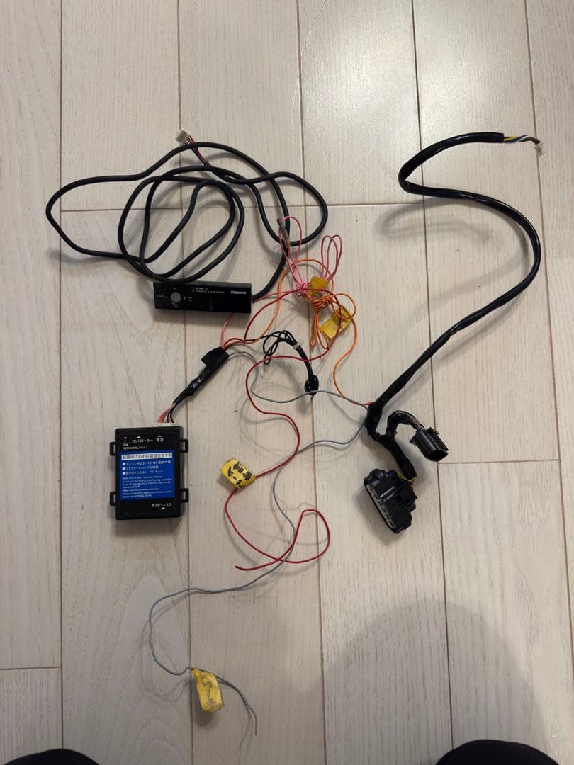 ハイエース　スロコン　ピボット