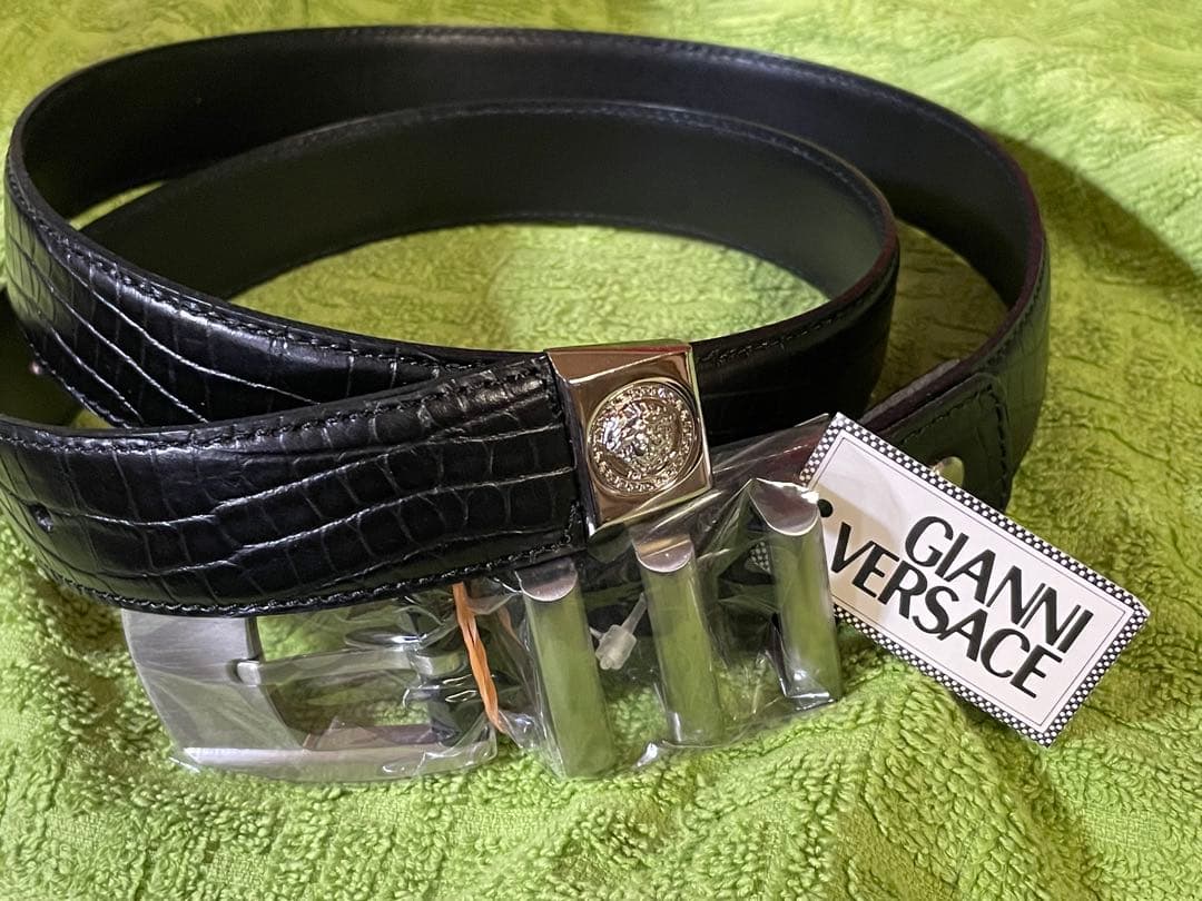 最終価格。新品未使用正規品　ジャンニヴェルサーチ メンズベルト　ブラック