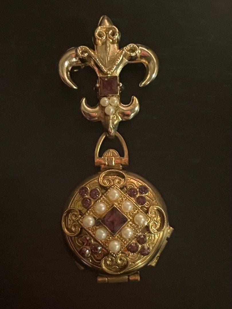 Coro Pegasus ロケットブローチ　ヴィンテージ Coroブローチ＆ネックレス｜アンティークジュエリー専門店アクトン