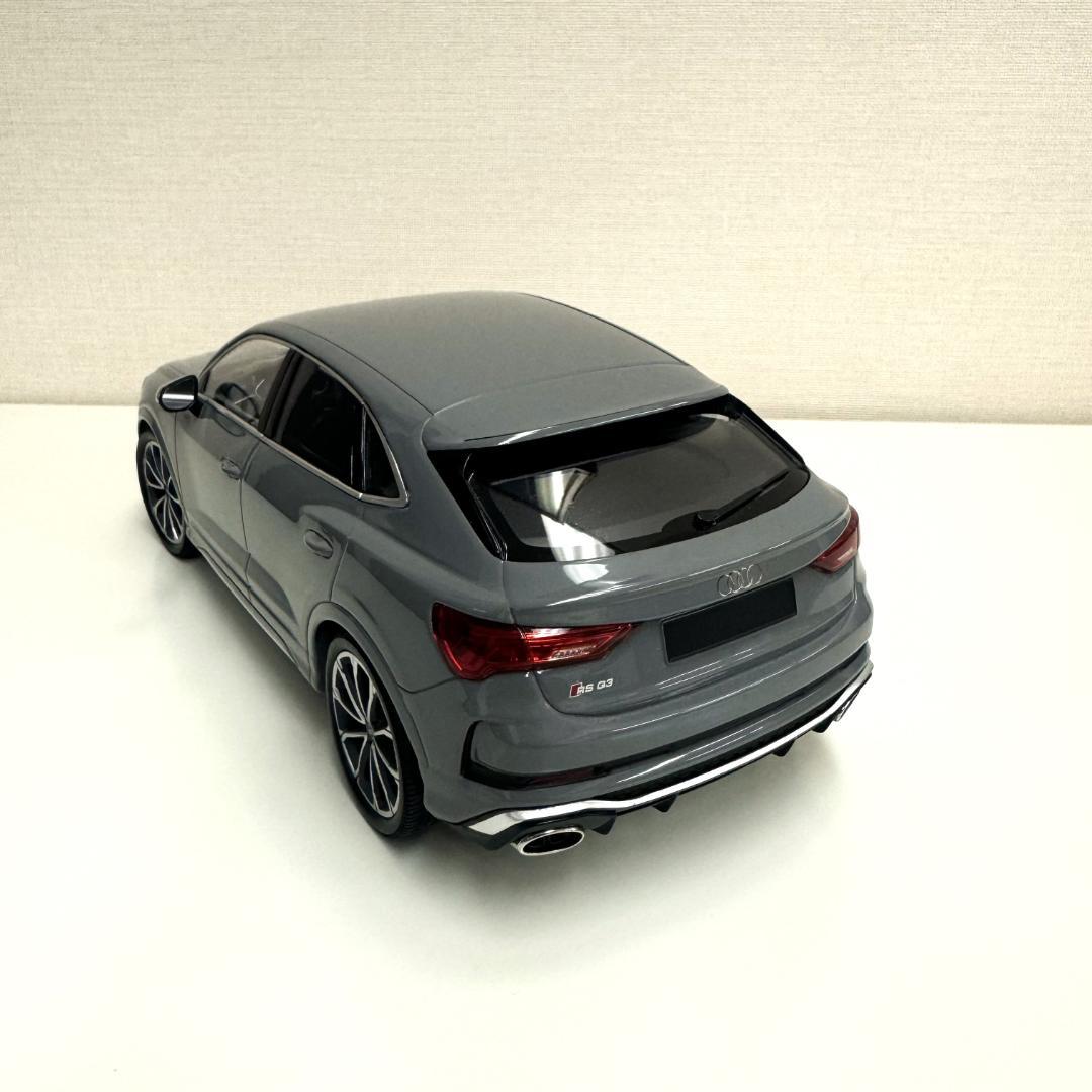 アウディRS Q3 スポーツバック グレー ミニチャンプス 1/18 - メルカリ