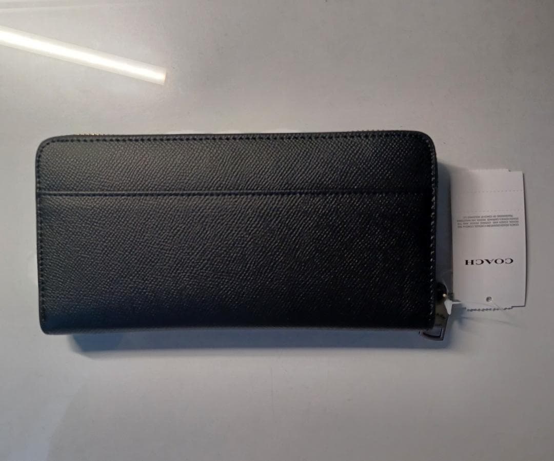 新品未使用 COACH ブラック ラウンドジップ 長財布 あんしん鑑定利用