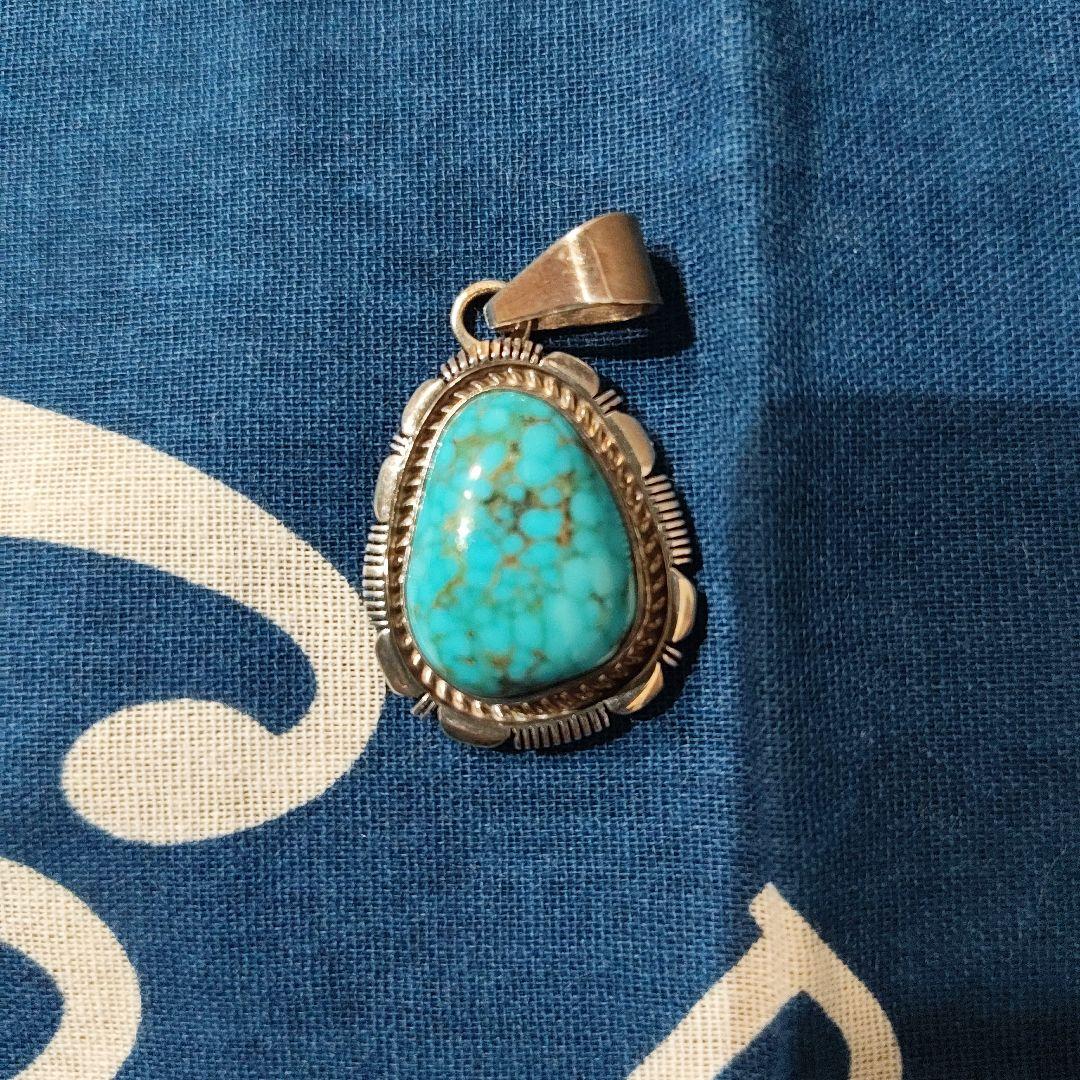 【匿名発送】ペンダントトップ　インディアンジュエリー　ターコイズ　ヴィンテージ