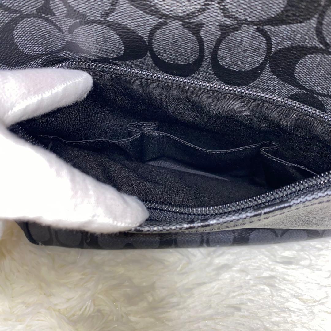 COACH ヘリテージ メッセンジャーバッグ シグネチャー PVC ブラック