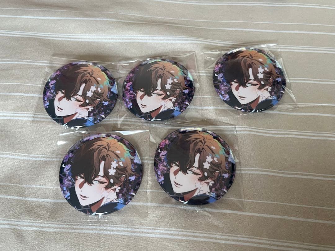 カ*イ様 ビバレン XlamV個展 華昇諷詠 ナゴム 缶バッジ - メルカリ