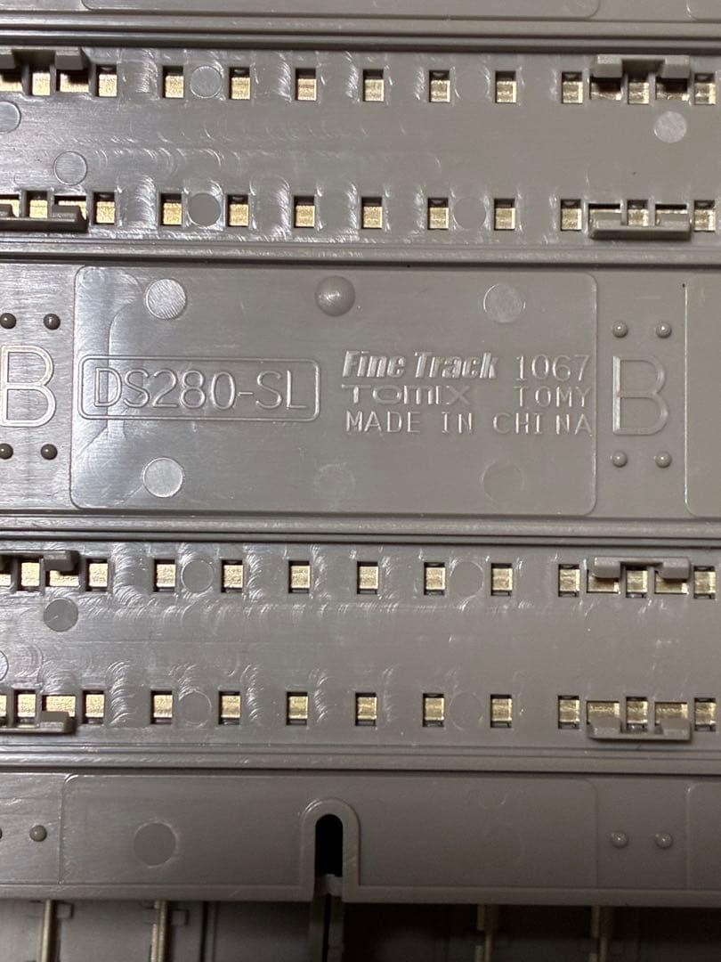 nゲージ TOMIX 1067複線高架レール 10本 - メルカリ