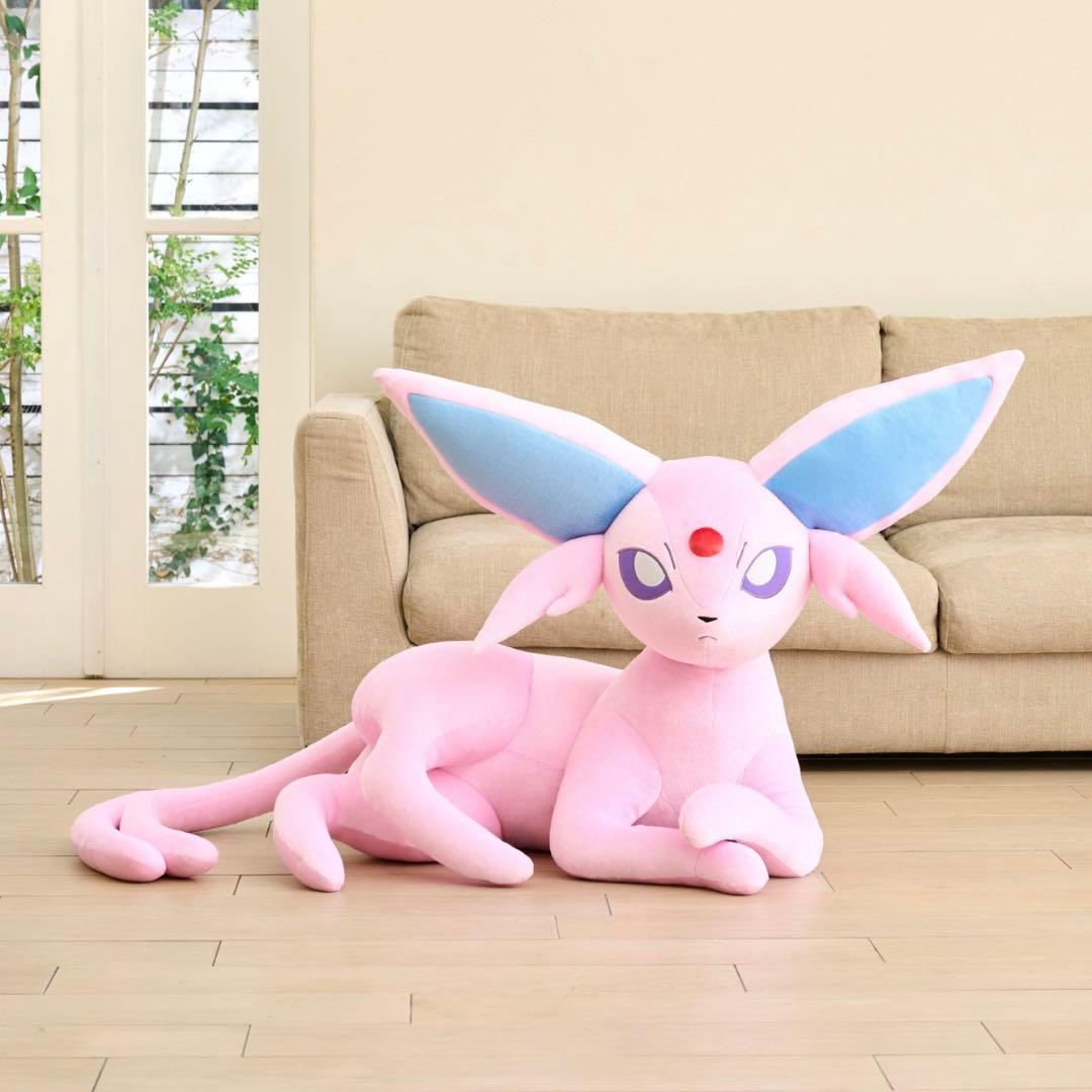 ポケモンセンター ぬいぐるみ等身大エーフィ 寝そべり - メルカリ