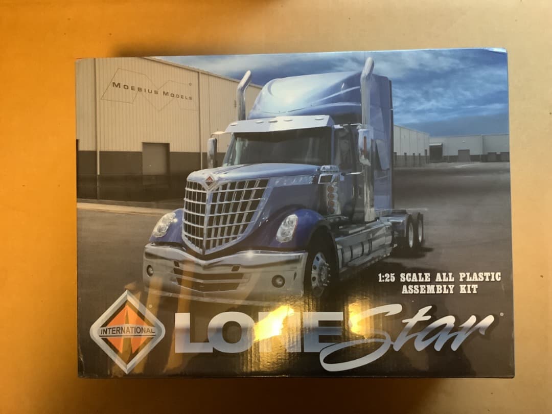 メビウス　MebiusModel インターナショナルローンスター　1/25