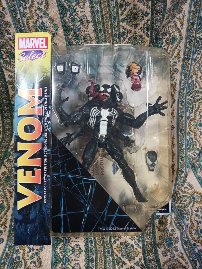 ダイヤモンドセレクトトイズ　マーベルセレクト　ヴェノム
