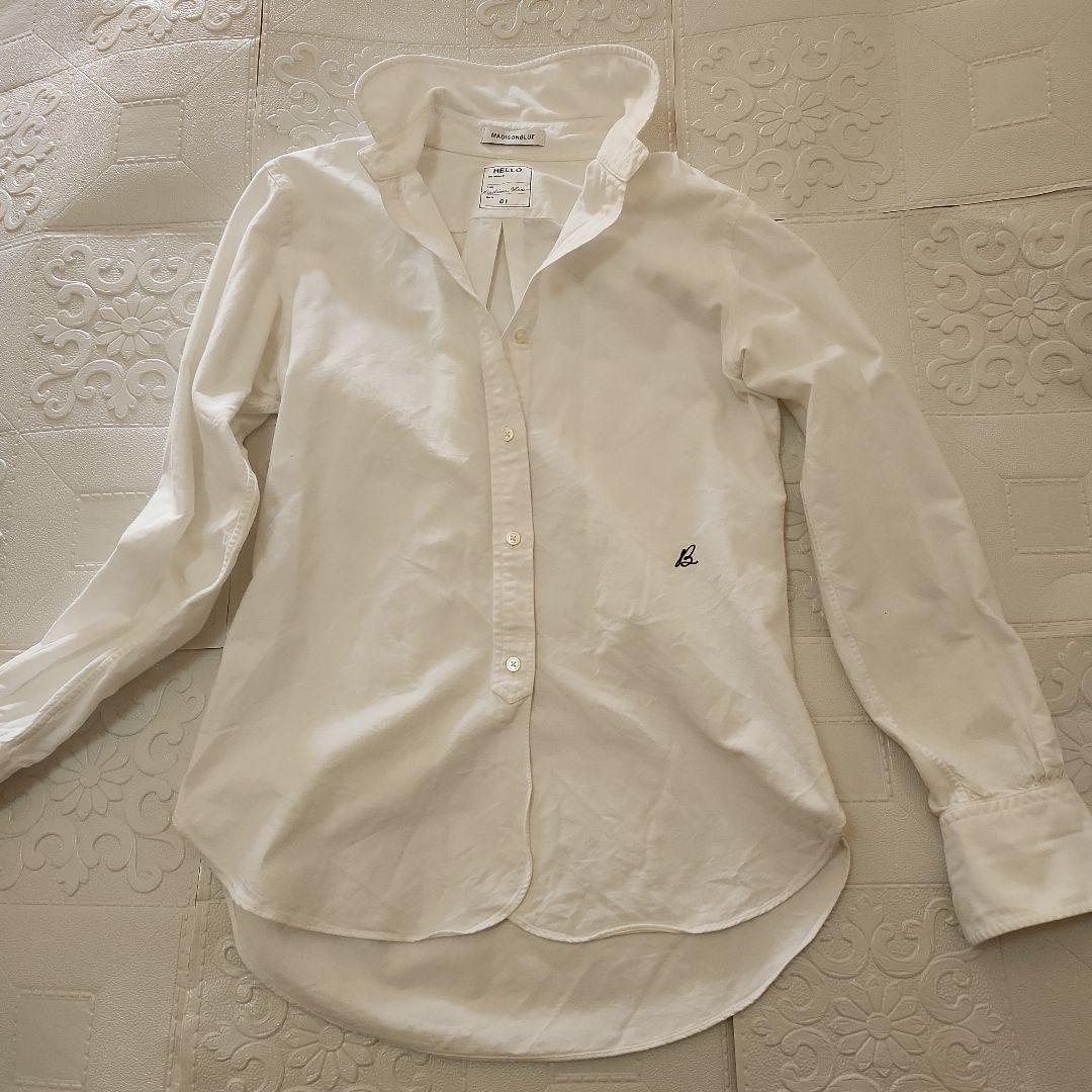 マディソンブルー　CHELSEA/ラウンドシャツ01