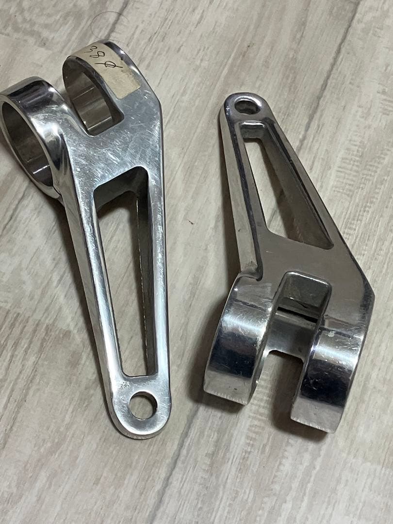 WM ダブルエム ウェリントン　バイク用　ライトステー　38パイ　C8