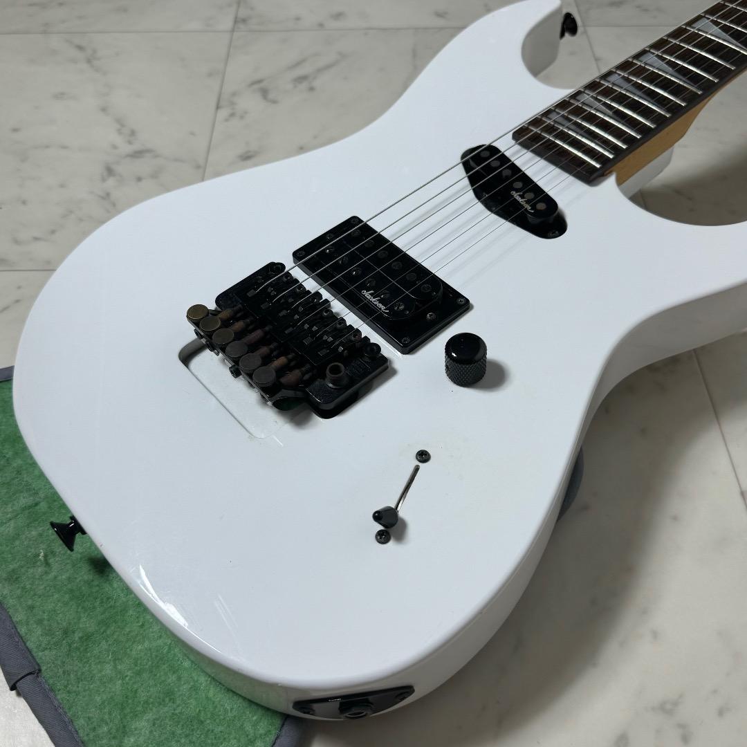 日本製 CHARVEL BY JACKSON Dinky Floyd Rose - メルカリ