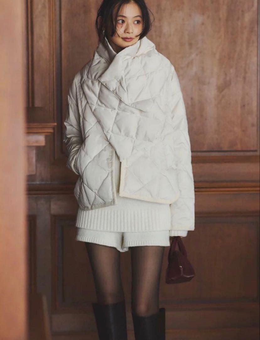 anuans taion コラボ　ミドルダウン　エクリュ