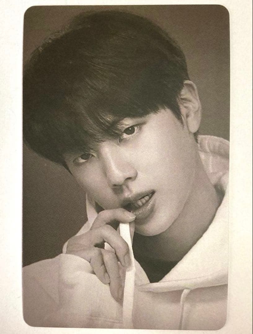 BTS】‪☆168-65☆フォトカード JIN ソクジン ジン - メルカリ‬