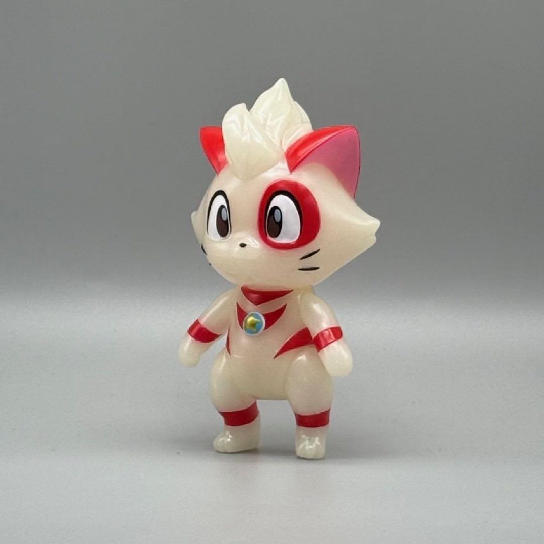 【羽田空港限定】ウルトラニャン 蓄光 頭でっかちVer. MAXTOY ソフビ 羽田空港限定】ウルトラニャン 蓄光 頭でっかちVer MAXTOY ソフビ