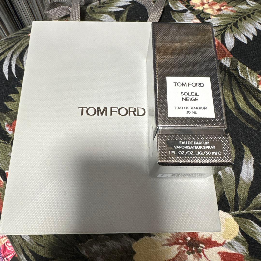 ソレイユ ネージュ オード パルファム スプレィ 30mL 未開封　トムフォード