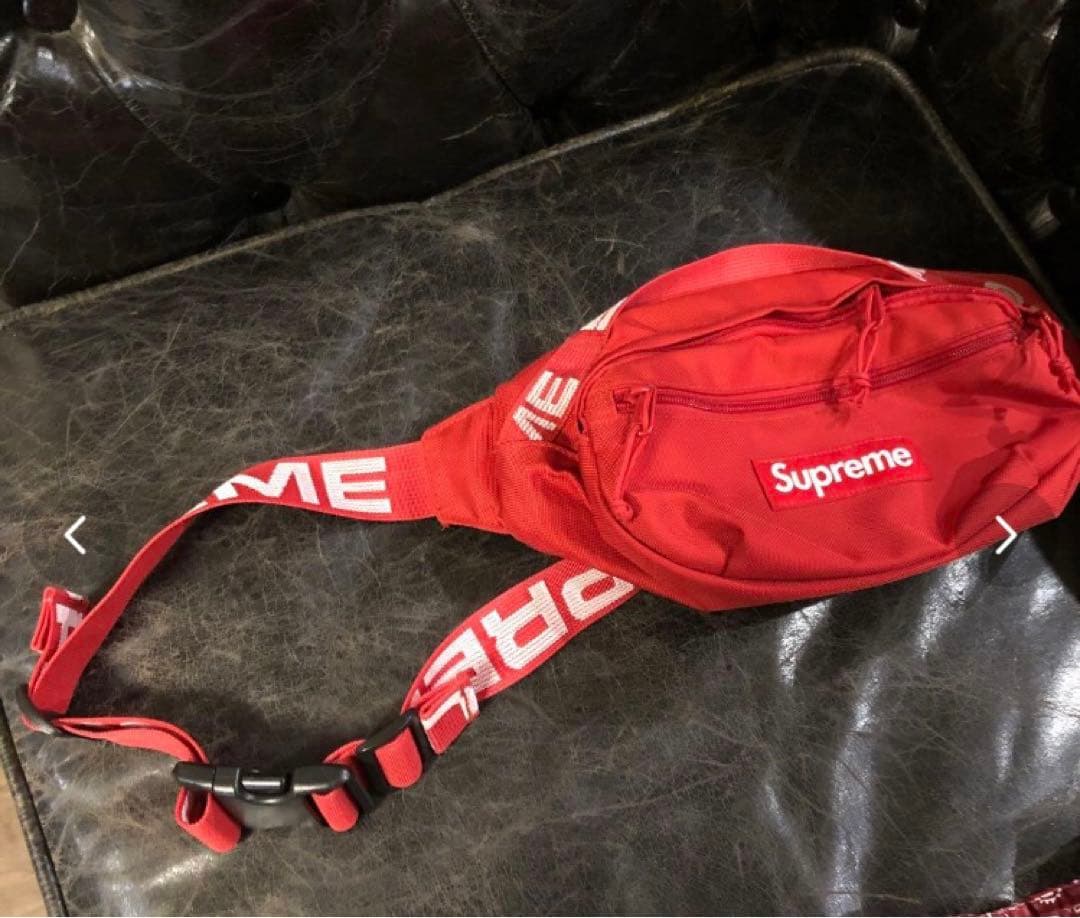 Supreme レッド ボディバッグ　こちら値下げ不可