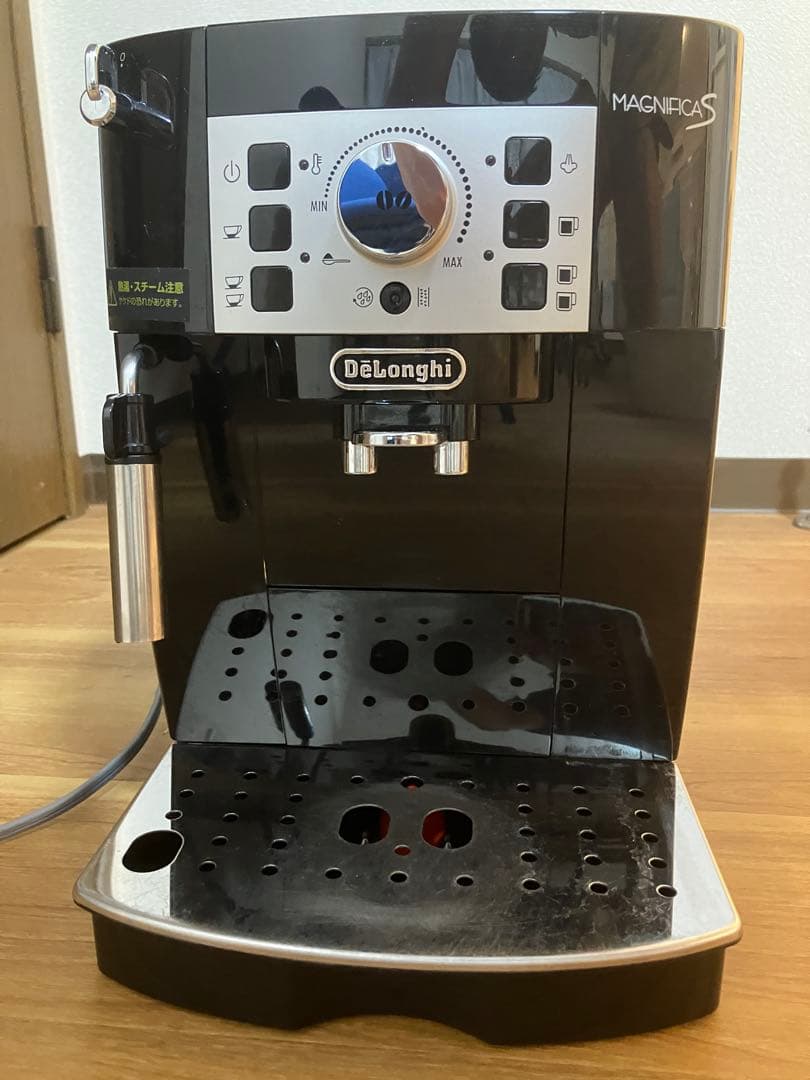 デロンギ　マグニフィカS エスプレッソマシン