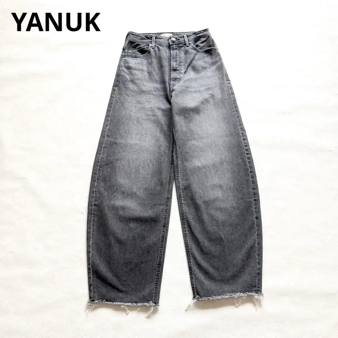 美品　YANUK　ヤヌーク　カーブテーパード LAURA　CUG　グレー　25