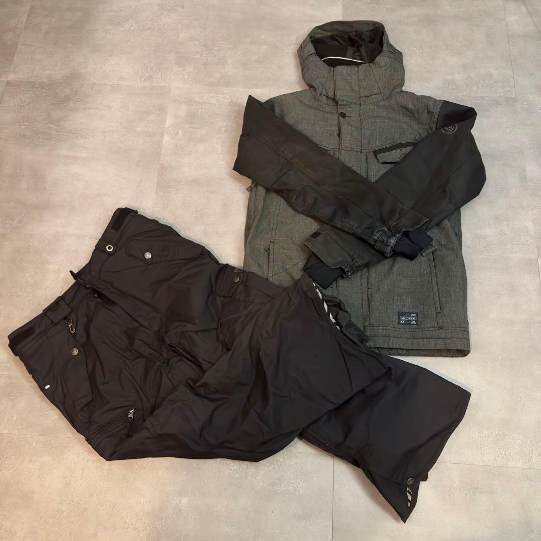 ア*ト様 686 スノーボードウェア シックスエイトシックス 上下セット Mサイ