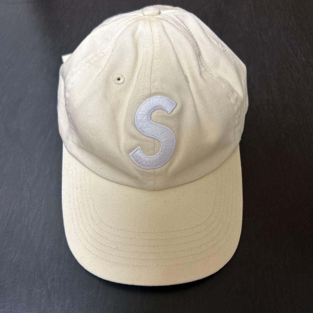 Supreme S Logo 6-Panel Cap Sロゴ刺繍キャップ白