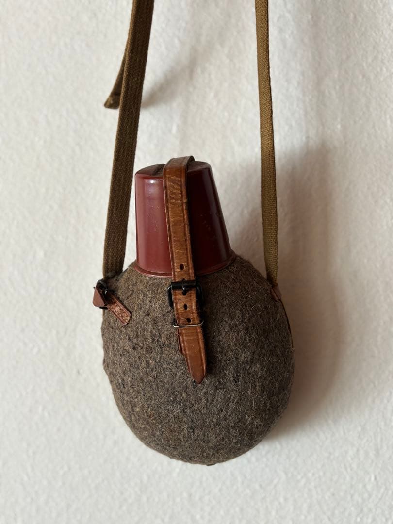 アンティーク　水筒 赤いカップ付き 水筒 カフェマグ アンティークマグボトル 200ml （ 保温 保冷