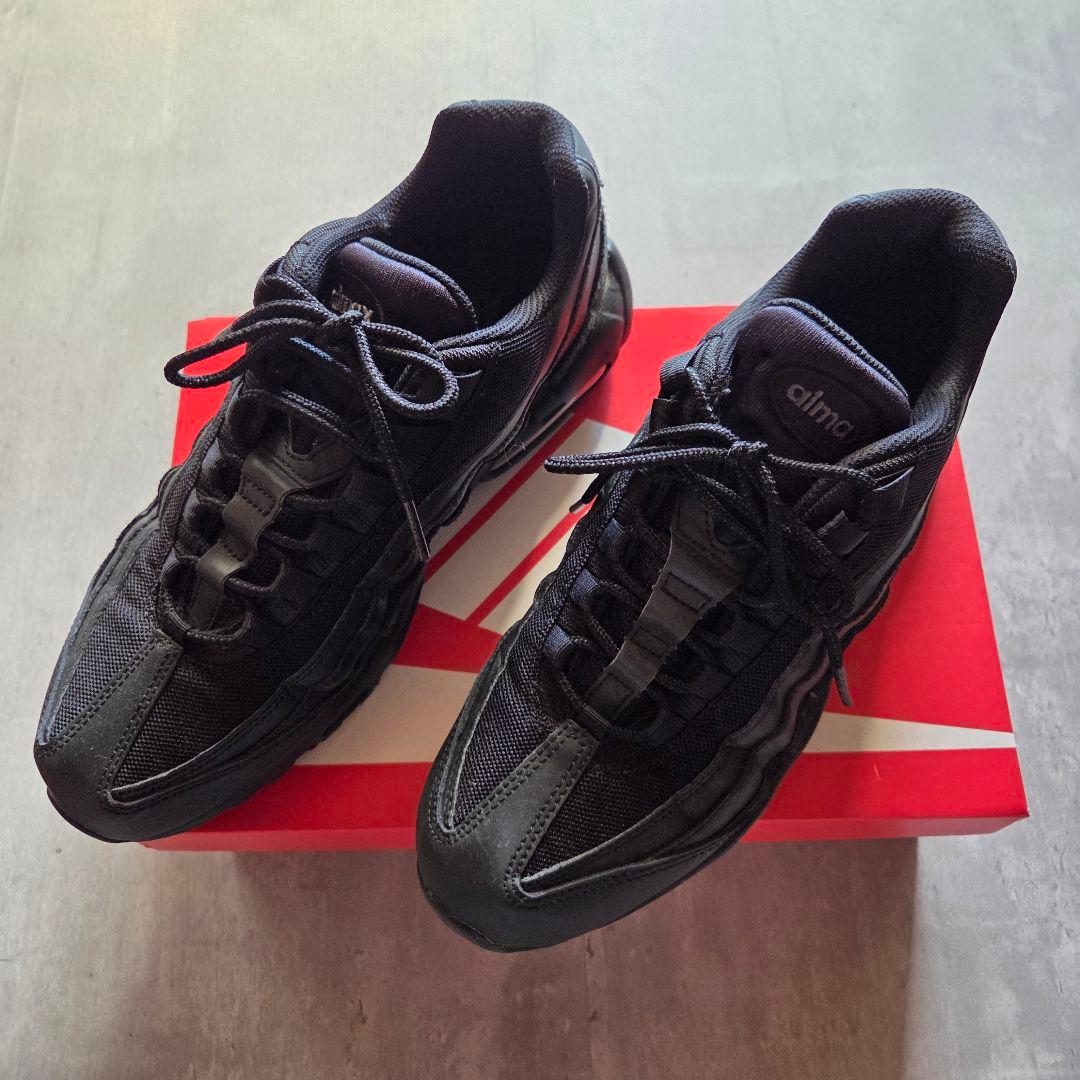 靴 NIKE AIR MAX 95 ESSENTIAL