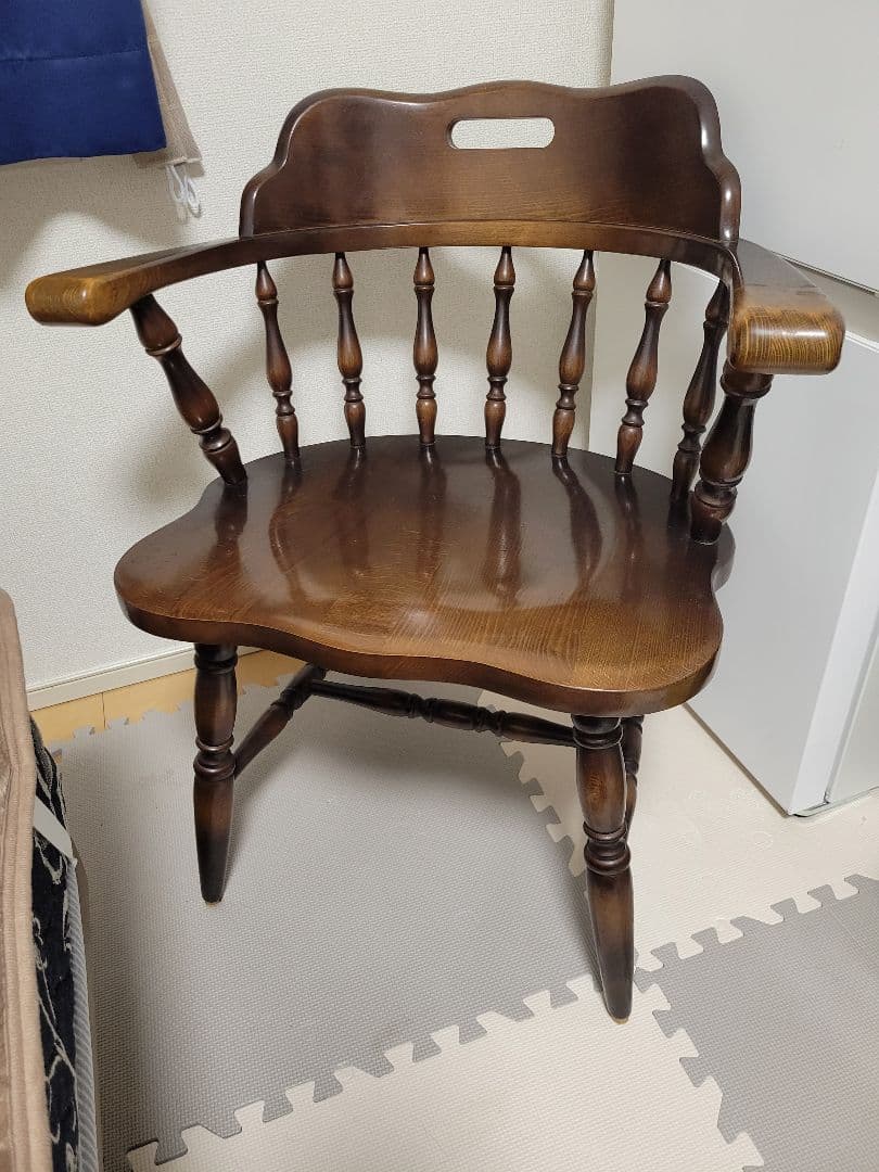 【キツツキマーク】ウィンザーチェア 木製 椅子 アンティーク調 送料込み