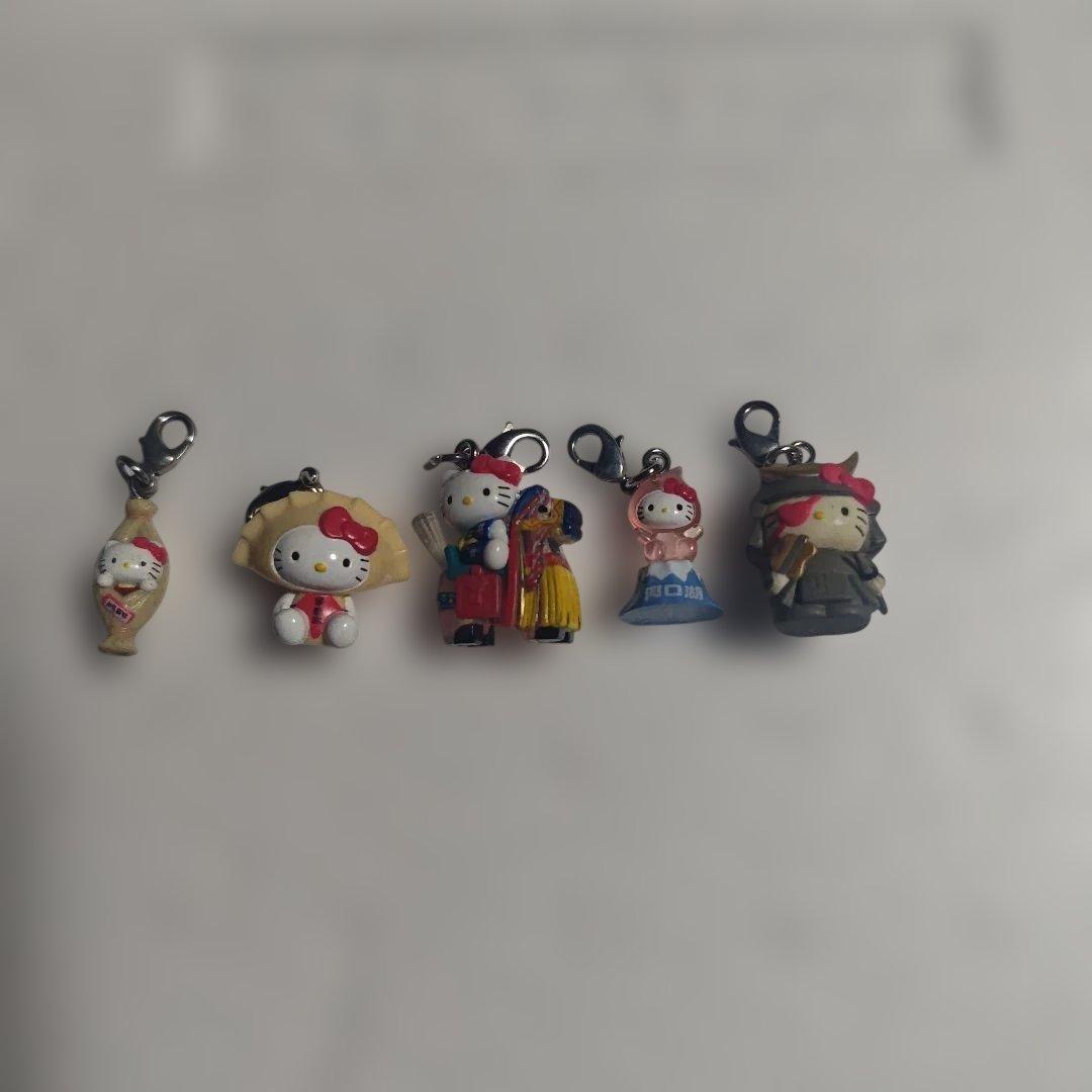 ご当地キティ キーホルダー 5個セット まとめ売り - メルカリ