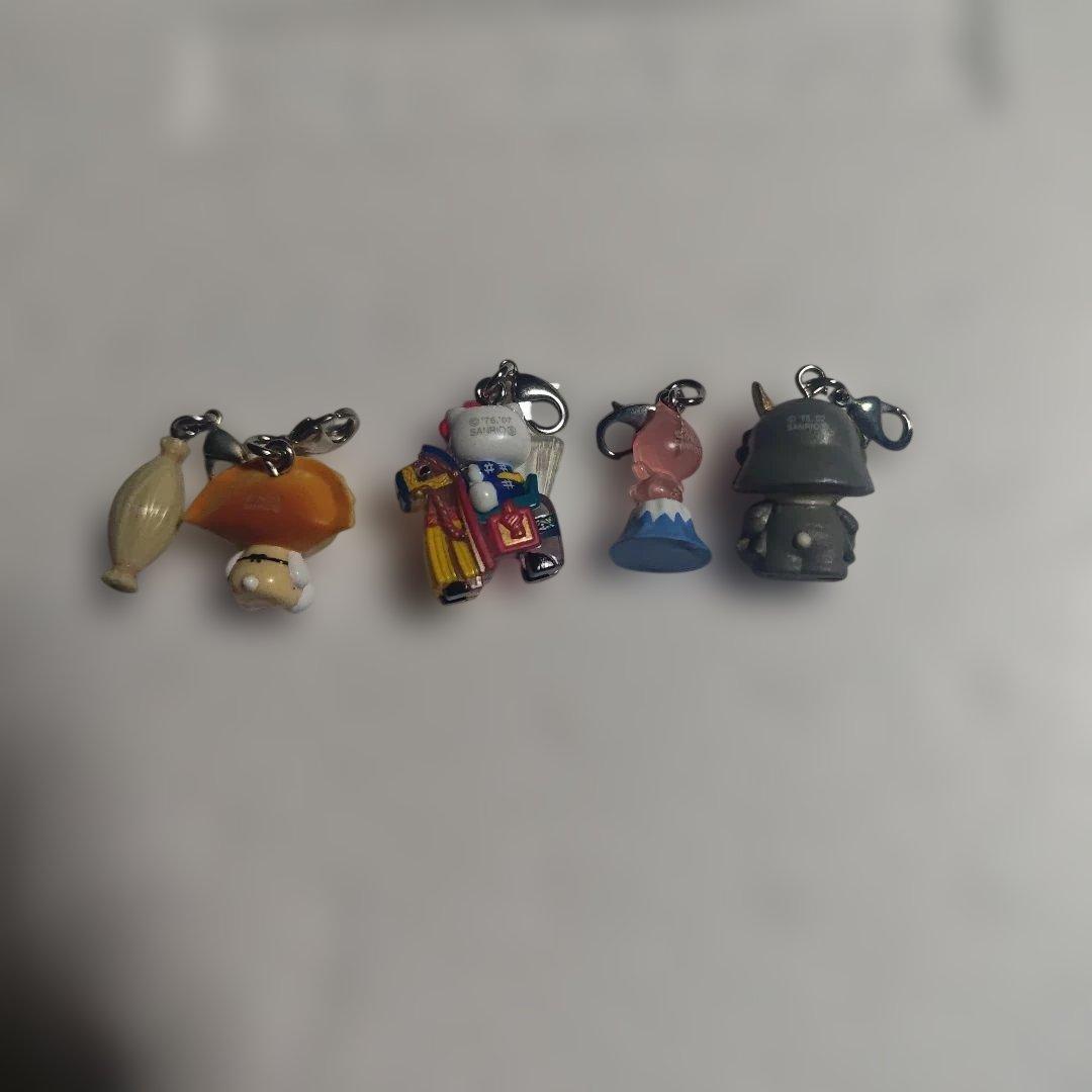 ご当地キティ キーホルダー 5個セット まとめ売り - メルカリ