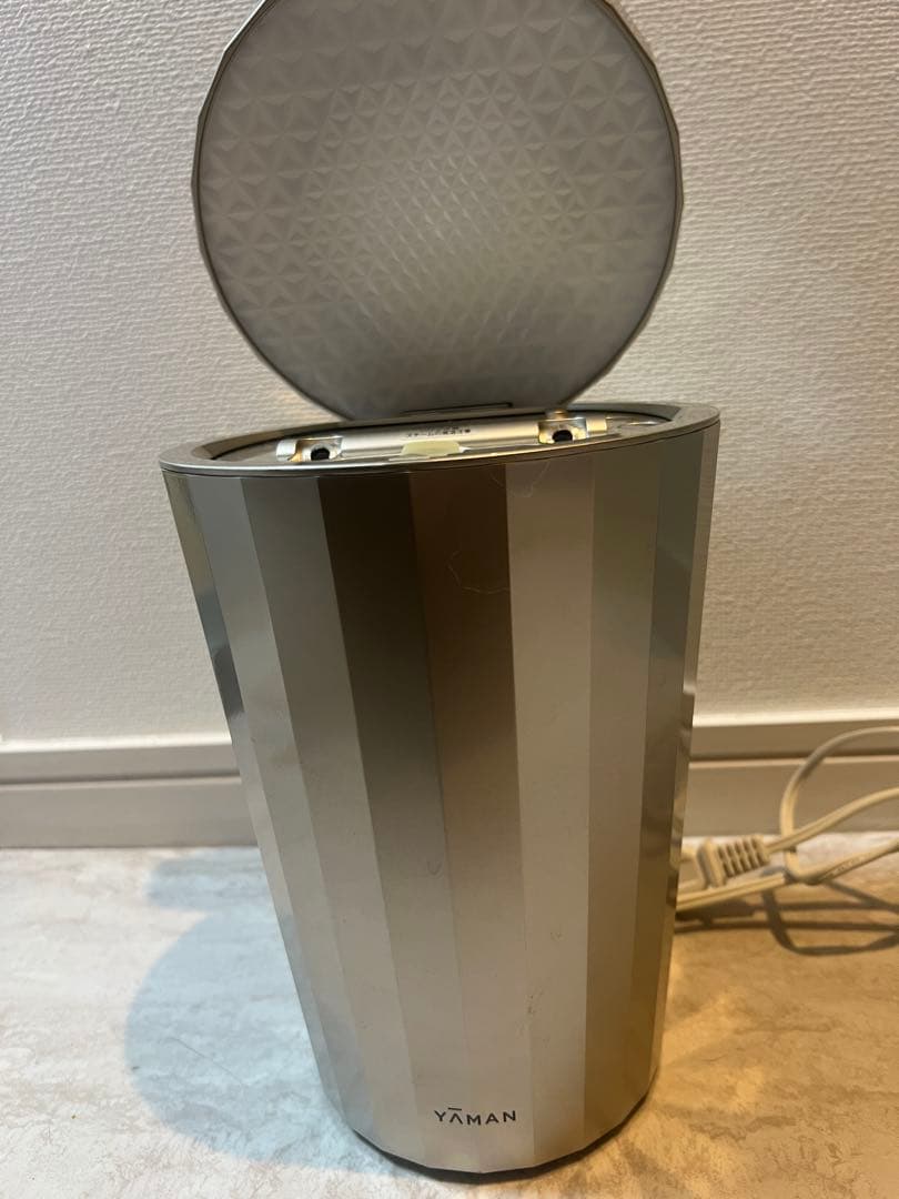 YAMAN フェイススチーマー ストライプデザイン