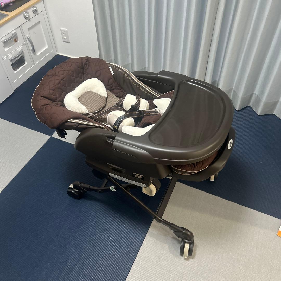 combi ハイローチェア