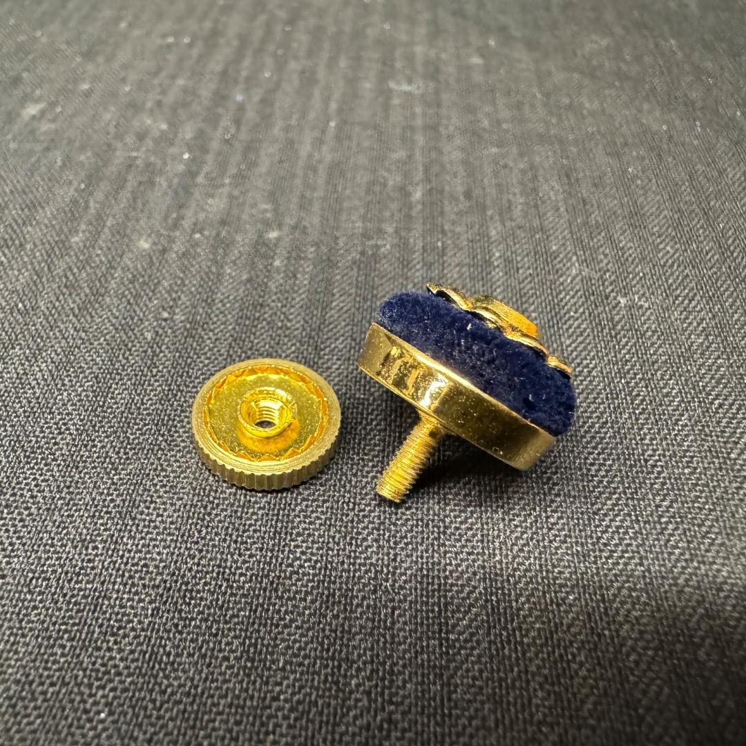 ⬜︎Bb右1003 記章 教育委員 バッジ - メルカリ