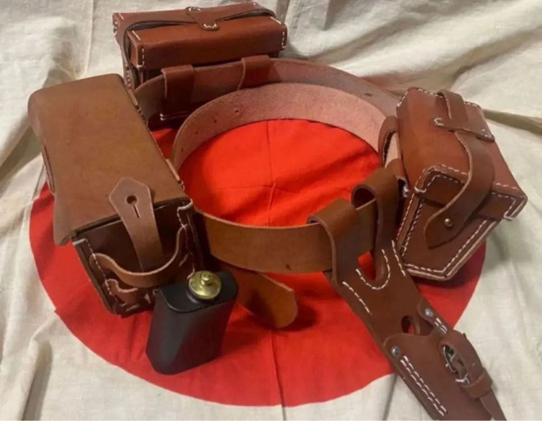 オイル缶付 日本軍弾薬盒,剣刺,帯革★兵士個人装備セット★B級品の複製品です★