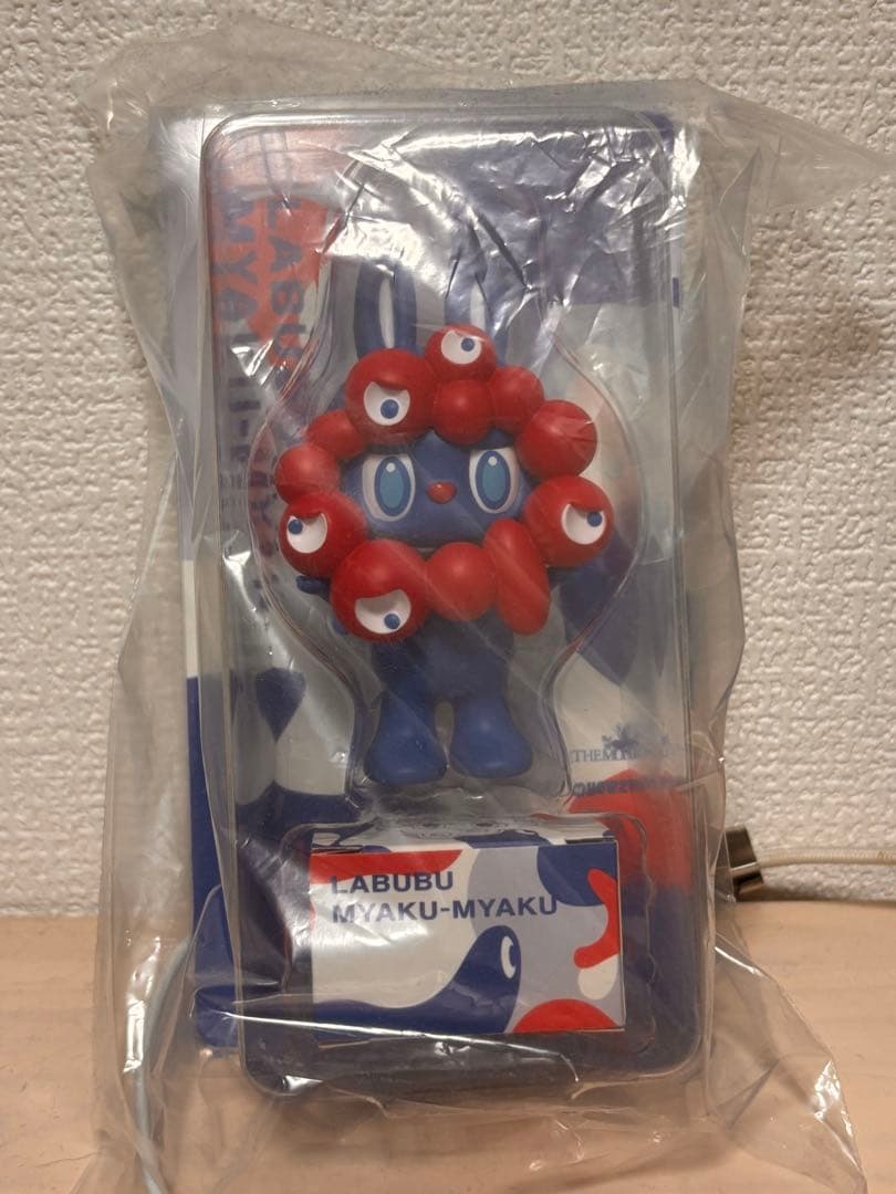 ラブブ ミャクミャク フィギュア 未開封 - メルカリ
