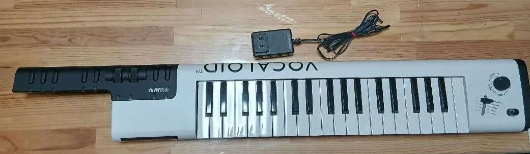 値下げ！　美品　ボーカロイド　 Keyboard VKB-100 動作品 ヤマハ | VKB-100 MIKU - シンセサイザー