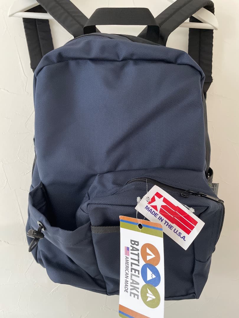 ネイビー ナイロン バックパック