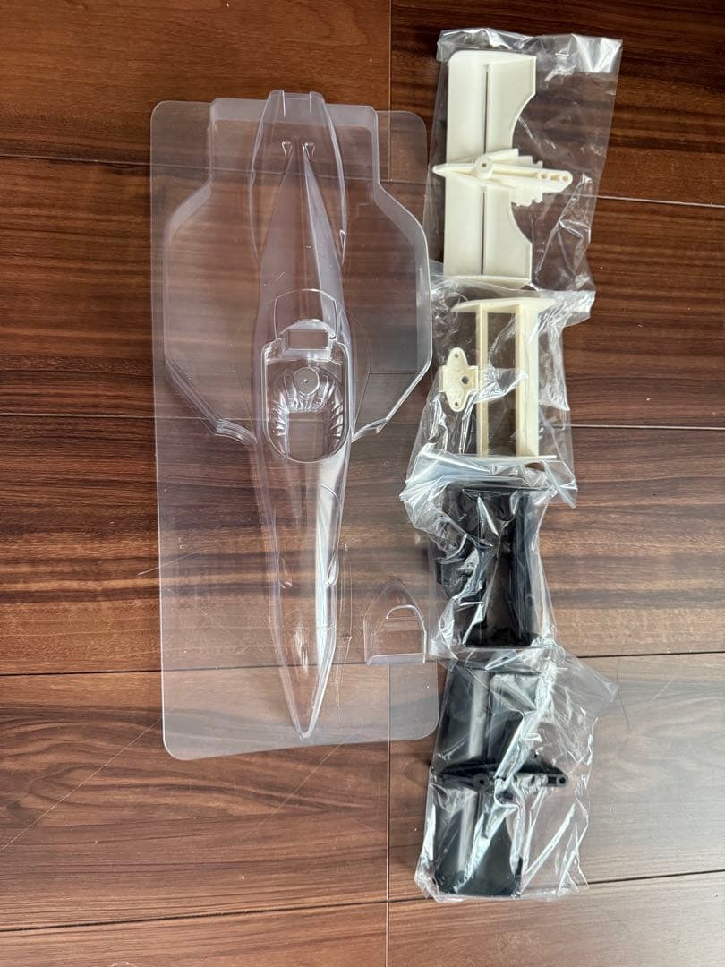 1/10 F1 RCボディ (タミヤTYRRELL YAMAHA 023)