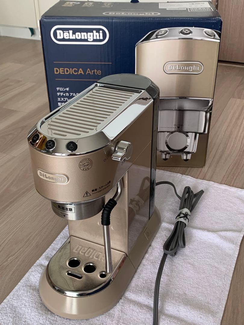 De’Longhi デロンギ エスプレッソ・カプチーノメーカー EC885J