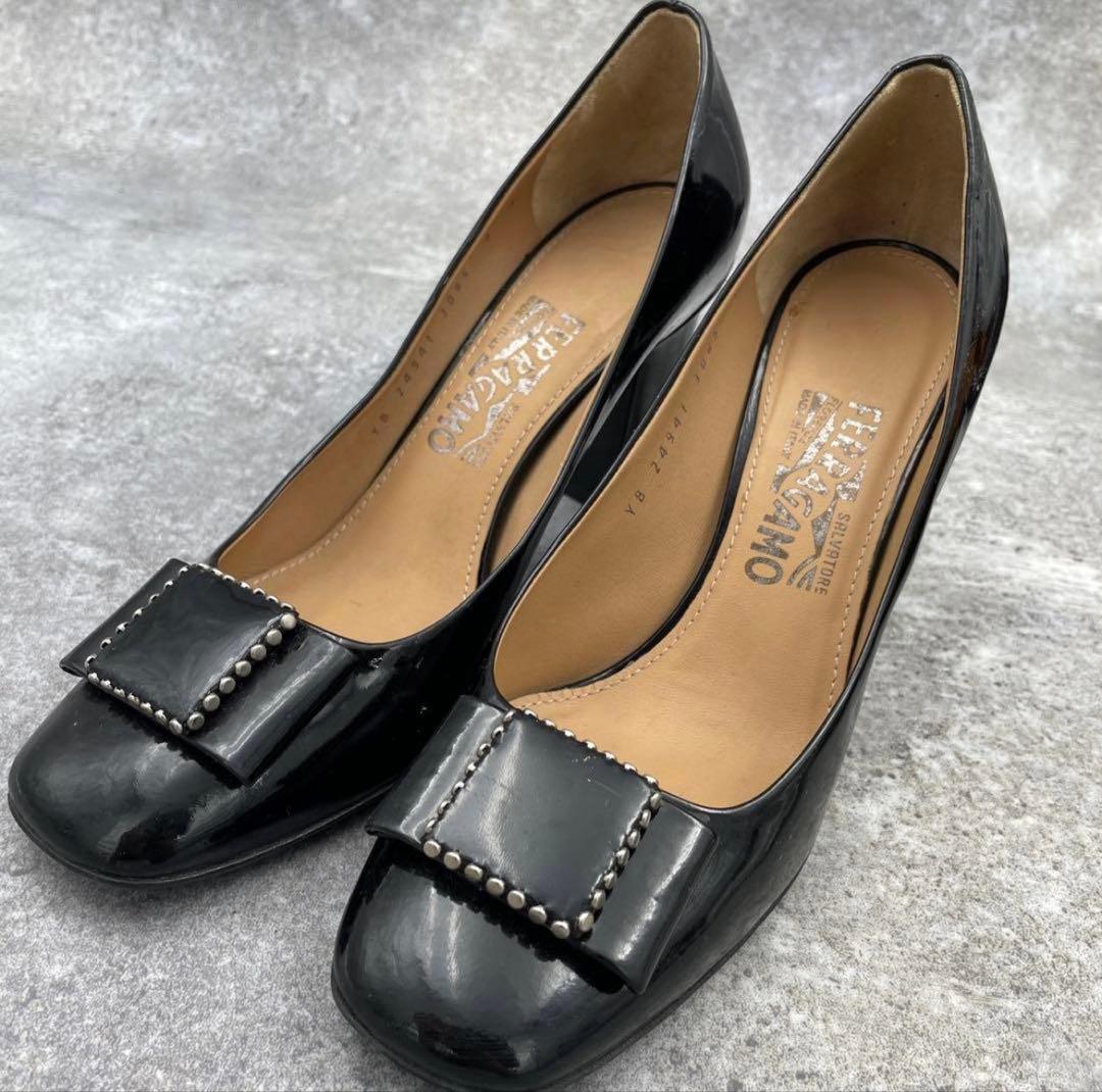 美品】Ferragamo フェラガモ パンプス ヒール 黒 ブラック レザー