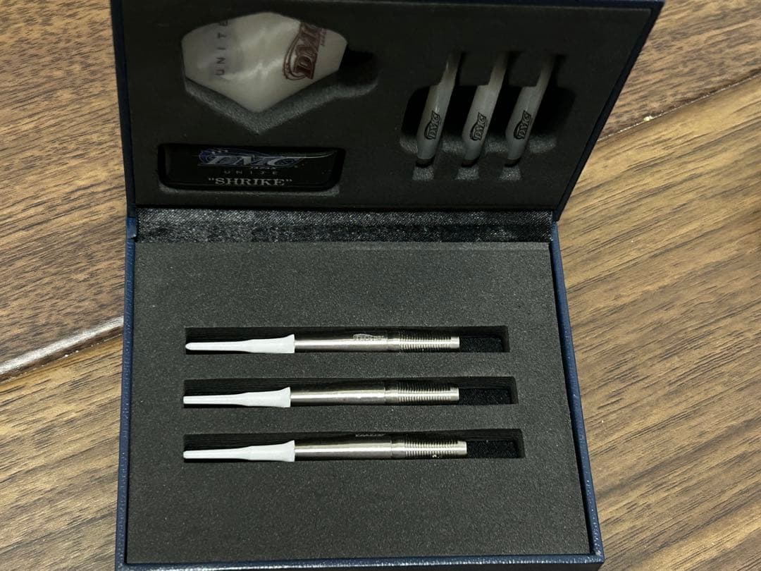 DMC UNITE SHRIKE未使用品