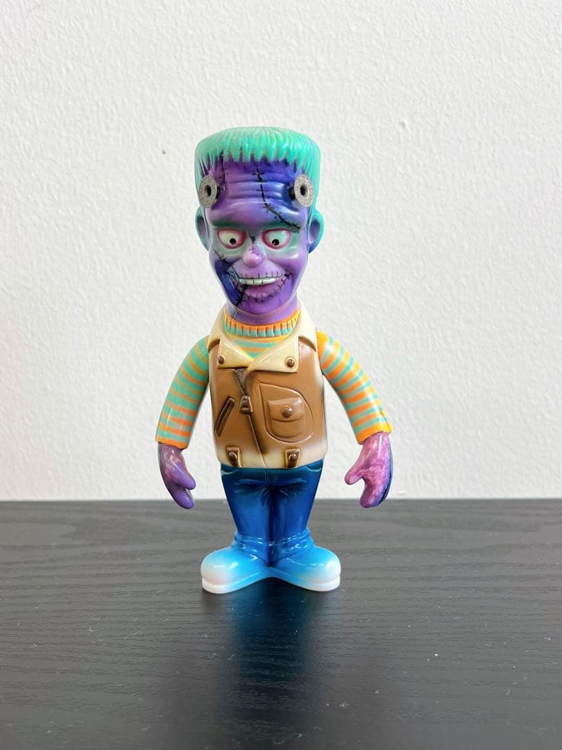 特撮 BlackBook Toy Nutty Freak BlackBook Toyから「Phantom Fuckers GID」登場！ ワンオフと未彩色版