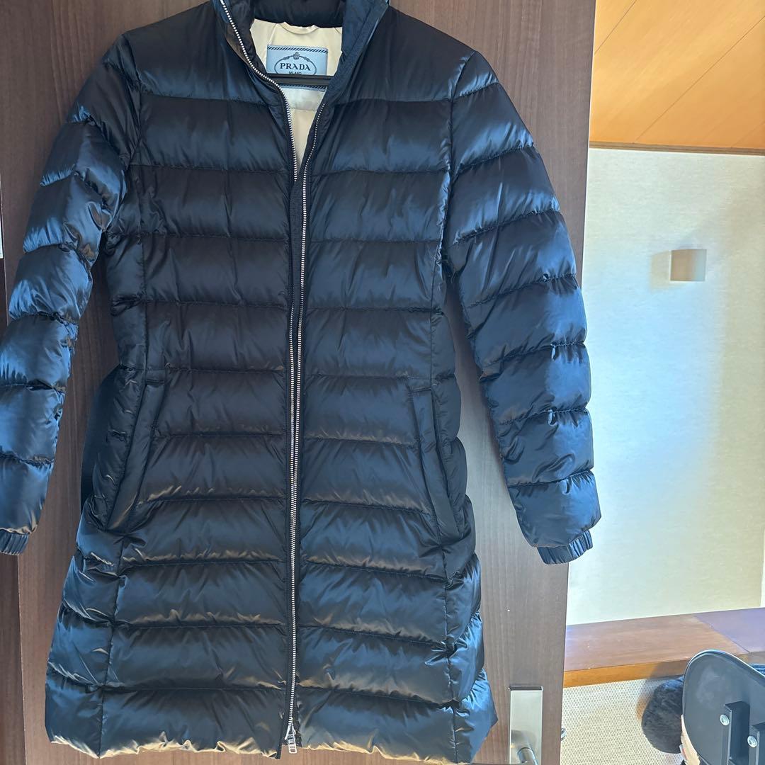 PRADA ブラック ダウンコート 42