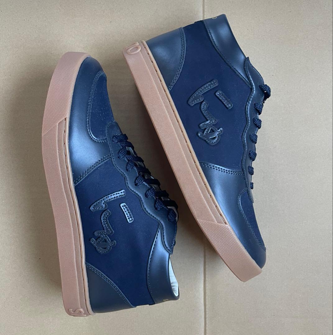 SANGACIOサンガッチョにゅ〜ず SNAP SHOT】 にゅ～ず『BLACK』LIMITED EDITION ミニマムな黒が、素材