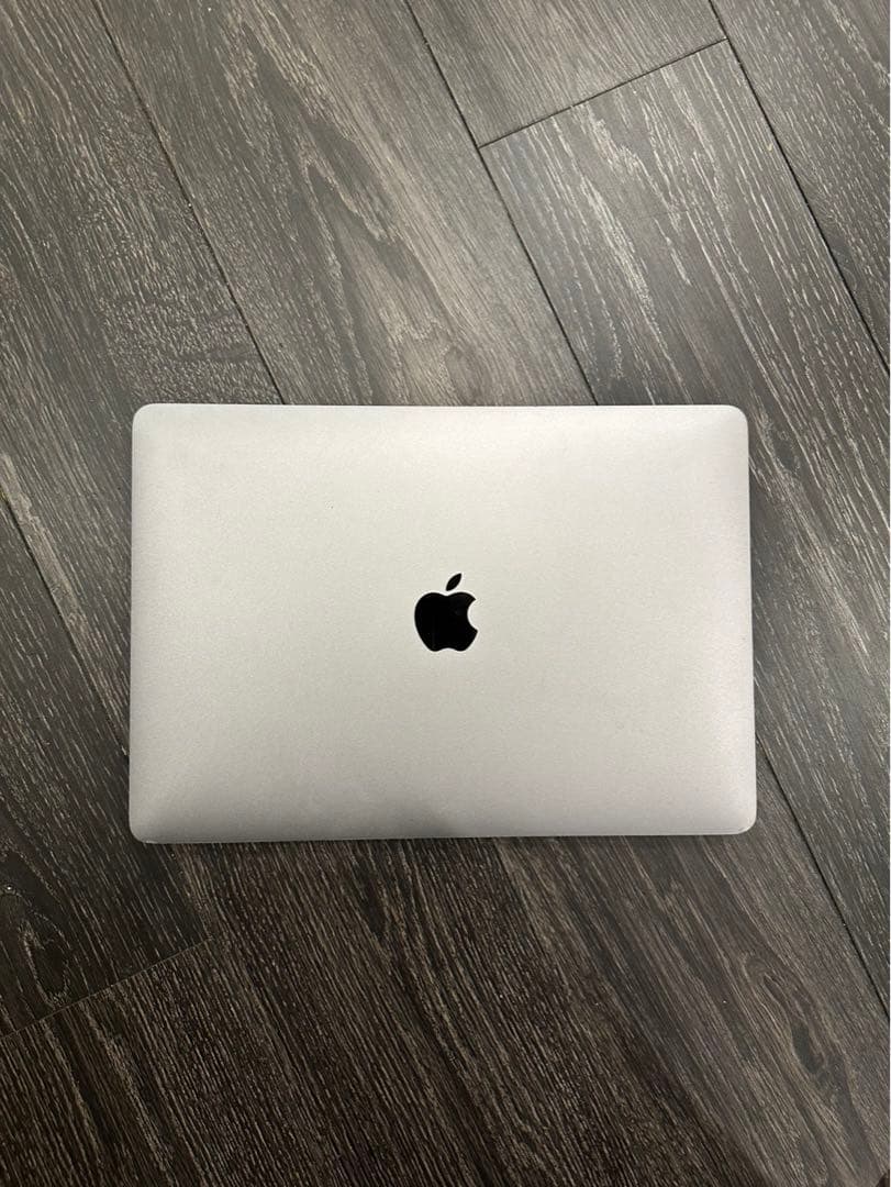 MacBook Airシルバー 本体 - メルカリ