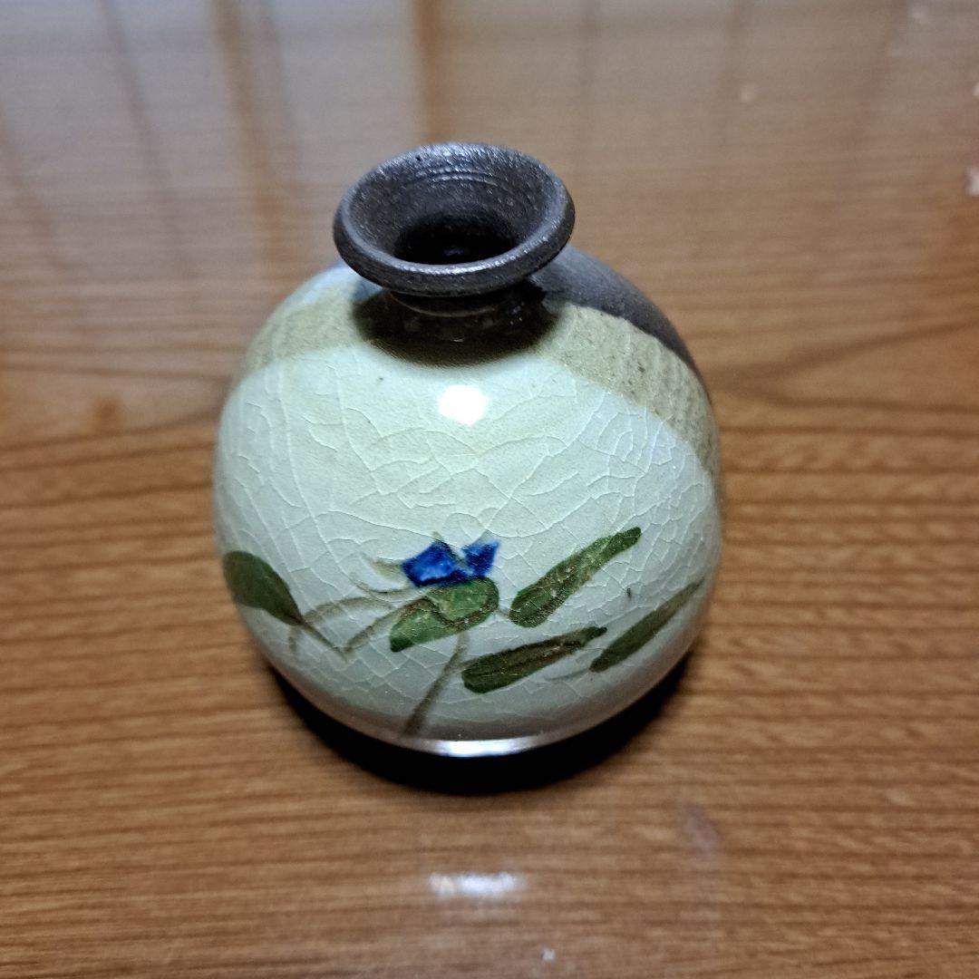 陶器製花模様小瓶と木箱 - メルカリ