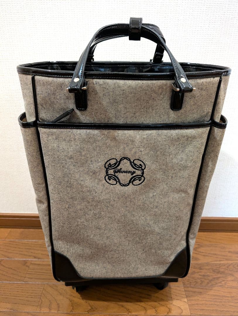 未使用　 SWANY スワニー 4輪キャリーバッグ　モノグラーモ